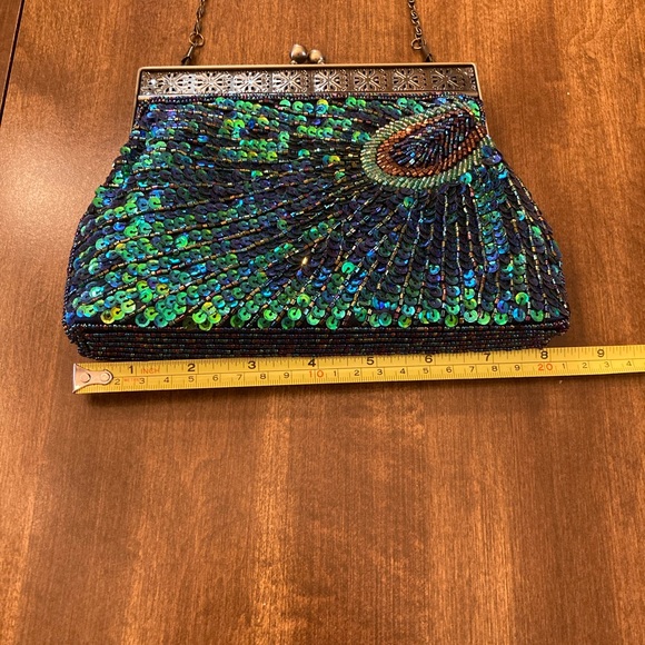 Bundle Peacock Feather Clutch Bag & Matching Hair Clip - Picture 9 of 10